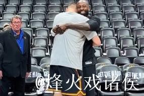 火箭官方社媒：约基奇与杰夫-格林赛前拥抱交谈
