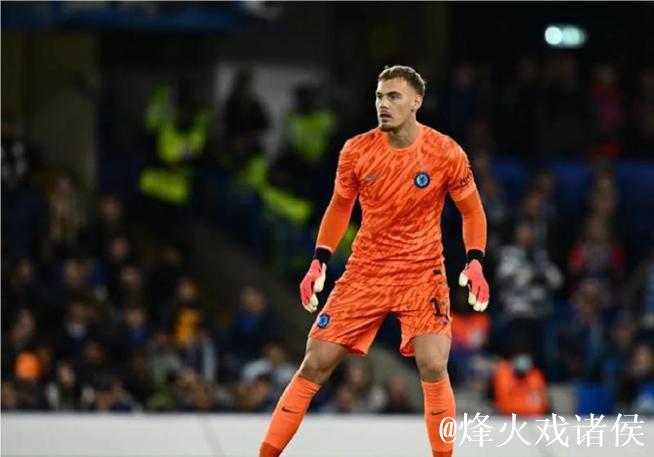 记者：新赛季桑切斯和约根森竞争切尔西首发，引进新门将可能不大